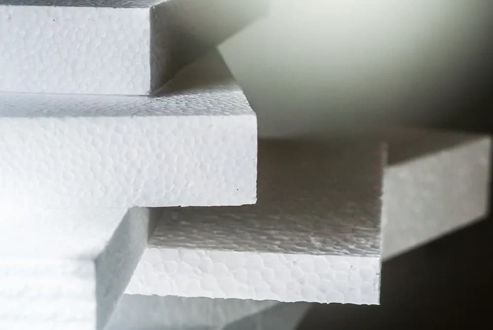 Jaka grubość styropianu na fundament? Kluczowe informacje i porady
