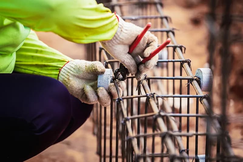 Jakie wymiary strzemion pod fundament - kluczowe informacje dla budowy