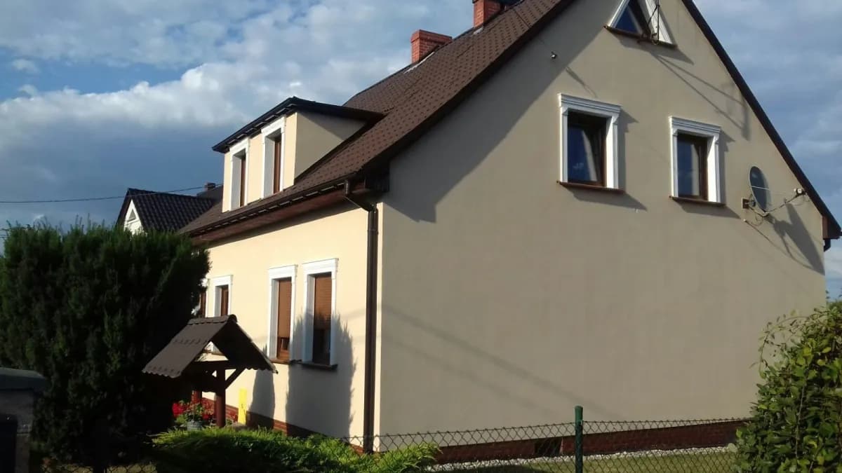 Jak odnowić starą elewację, by wyglądała jak nowa i nowocześnie?