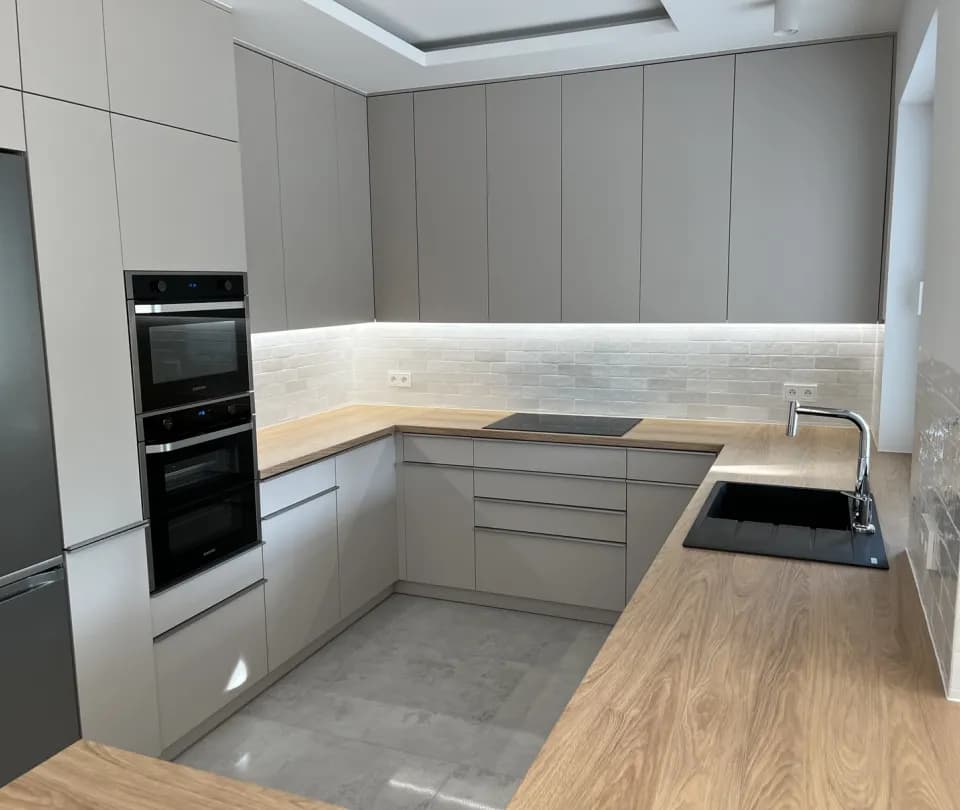 Kuchnia biało szara jaki kolor ścian? Oto idealne rozwiązania dla Ciebie